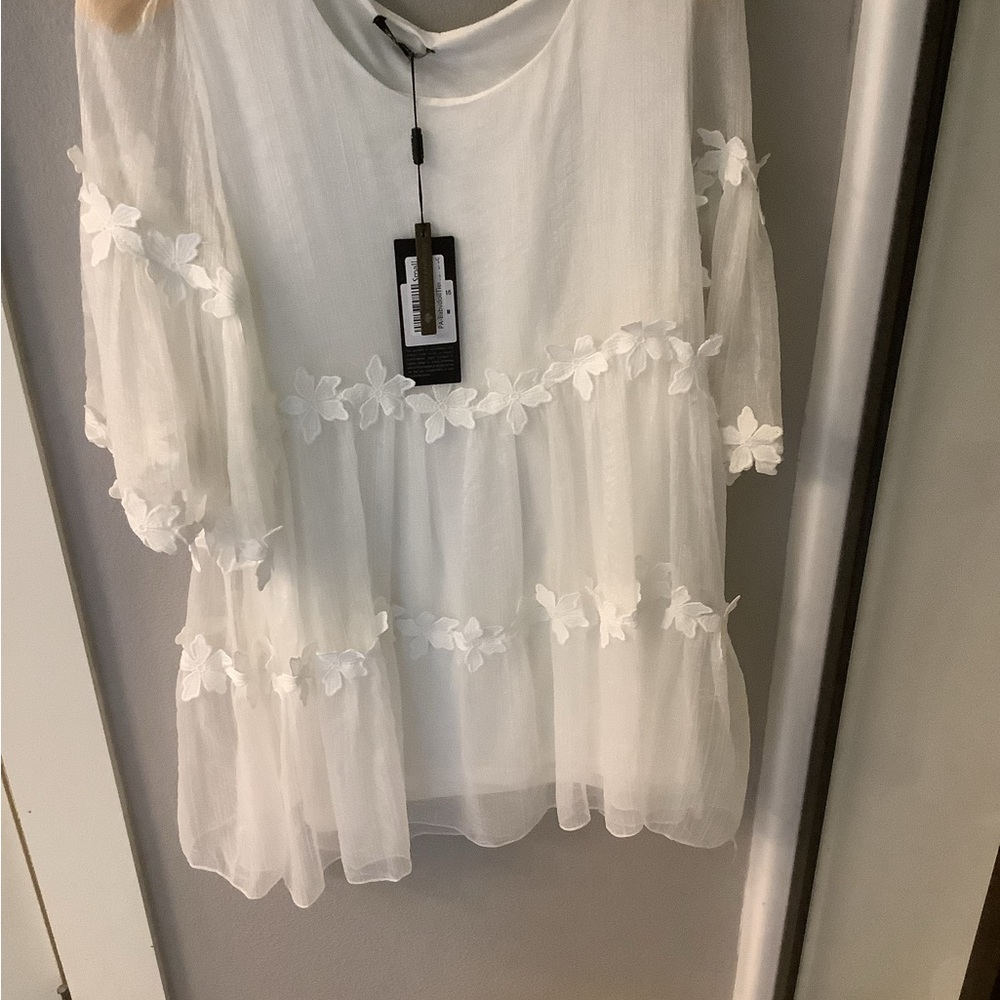 New!  Elegant White Floral Applique Women's Dress  Fully Lined